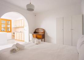 The Corfos Hills House 3