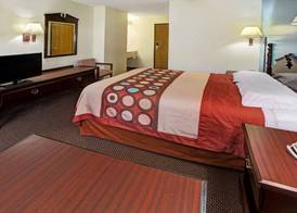 Super 8 by Wyndham Heath/Newark 5