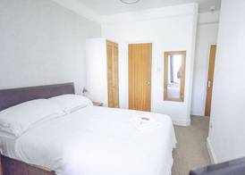 Headlands - Room Only Accommodation 4