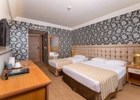 Lâ€TMETOILE BEACH HOTEL - All inclusive 4