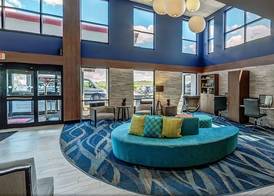 Holiday Inn & Suites SYRACUSE AIRPORT - LIVERPOOL by IHG 2