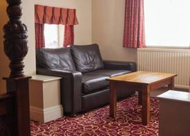 Fieldhead Hotel by Greene King Inns 4