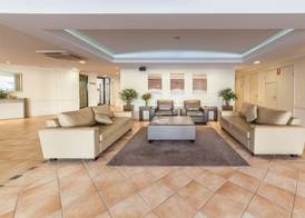 West End Central Apartments 3