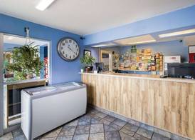 Knights Inn Sierra Vista / East Fry 4