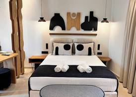 Aristotle Suites 4