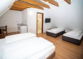Hotel am Schillerplatz 3