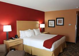 Holiday Inn Express CORTLAND by IHG 5