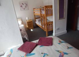 Llanryan Guest House 5