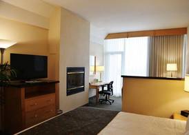 Best Western Plus Kelowna Hotel & Suites 4