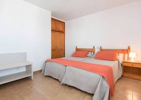 Apartamentos Es Canyer 4