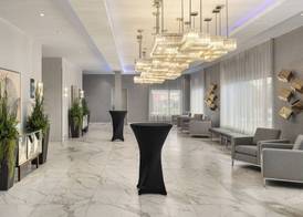 Hampton Inn & Suites by Hilton Montreal-Dorval 2