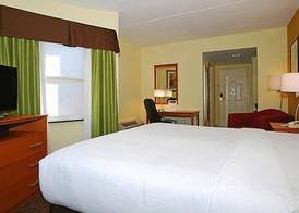 University Hotel & Suites Shippensburg, Trademark by Wyndham 4