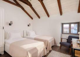 Casa di Pietra 4