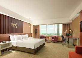 The Alana Yogyakarta Hotel and Convention Center 5