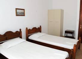 Captains Studios & Apartments 3