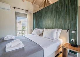 blue symphony suites and apartments 5