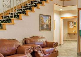 Howard Johnson by Wyndham Fort St. John 2