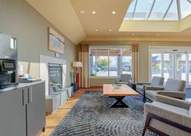 Best Western Plus Emerald Isle Hotel 4