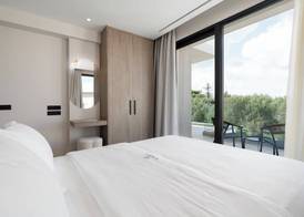 Kymothoe Elite Villas 3