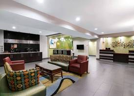 La Quinta by Wyndham Lebanon 3