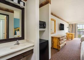 Grand Bear Resort at Starved Rock 5