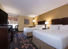 Holiday Inn LUMBERTON NORTH - I-95 by IHG 3