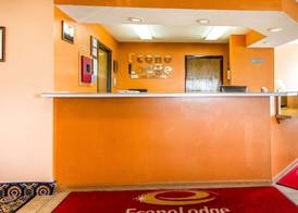 Econo Lodge Inn & Suites Pekin - Peoria Area 4