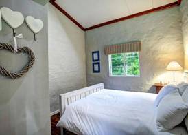 Oakhurst Farm Cottages 4