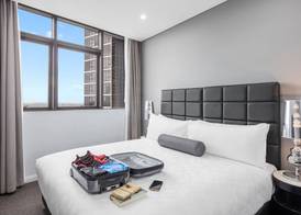Meriton Suites Church Street, Parramatta 4