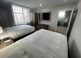 MainStay Suites Bronx - Belmont 2