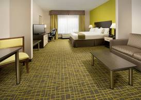 Holiday Inn Express & Suites CARYVILLE by IHG 5