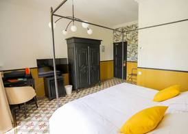 Hostellerie du Château des Fines Roches 5