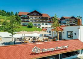 Hartungs Hoteldorf 4