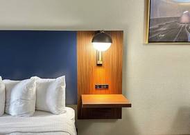 La Quinta Inn by Wyndham Huntsville Research Park 5