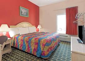Days Inn & Suites by Wyndham Osceola AR 5