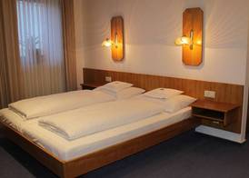 Gasthof Zur Krone Garni 4