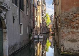 Santa Lucia Canal View by Wonderful Italy 3