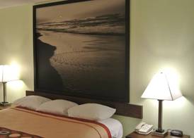 Super 8 by Wyndham Fayetteville 2