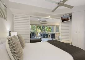 French Quarter 2BR Apartment on Hastings St Pool & Prime Location 5