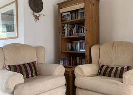 Ramsey House - Luxury Licensed B&B - Parking and Guest Lounge 2