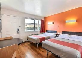 Super 8 By Wyndham San Jose 4