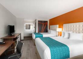 Howard Johnson by Wyndham Modesto Ceres 4