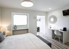 JR Studios & Suites I Rius I 5