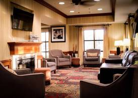 Best Western Plus Arrowhead Hotel 2