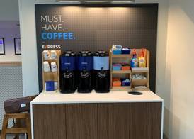 Holiday Inn Express & Suites EVANSVILLE NORTH by IHG 2
