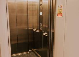 Cavendish House with Secure, Allocated Parking, 2 mins walk from Windsor Castle 2