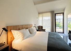 CasaNova Farmhouse 3
