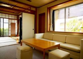 Kyoto Arashiyama Onsen Ryokan Togetsutei 4