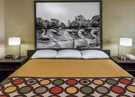 Super 8 by Wyndham Dwight 4