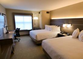 Holiday Inn Express & Suites Plymouth - Ann Arbor Area by IHG 4